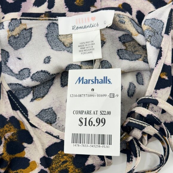 Urban Romantics Leopard Print Romper Jumsuit SZ L  Tie V Neck Flowing Silhouette - Picture 4 of 11